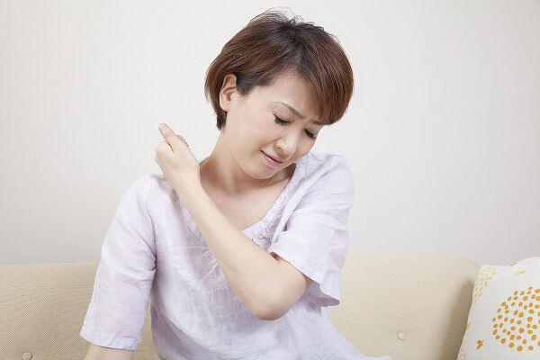 家事や子育てでの肩こり・腰痛・頭痛 家事や子育てでの肩こり・腰痛・頭痛